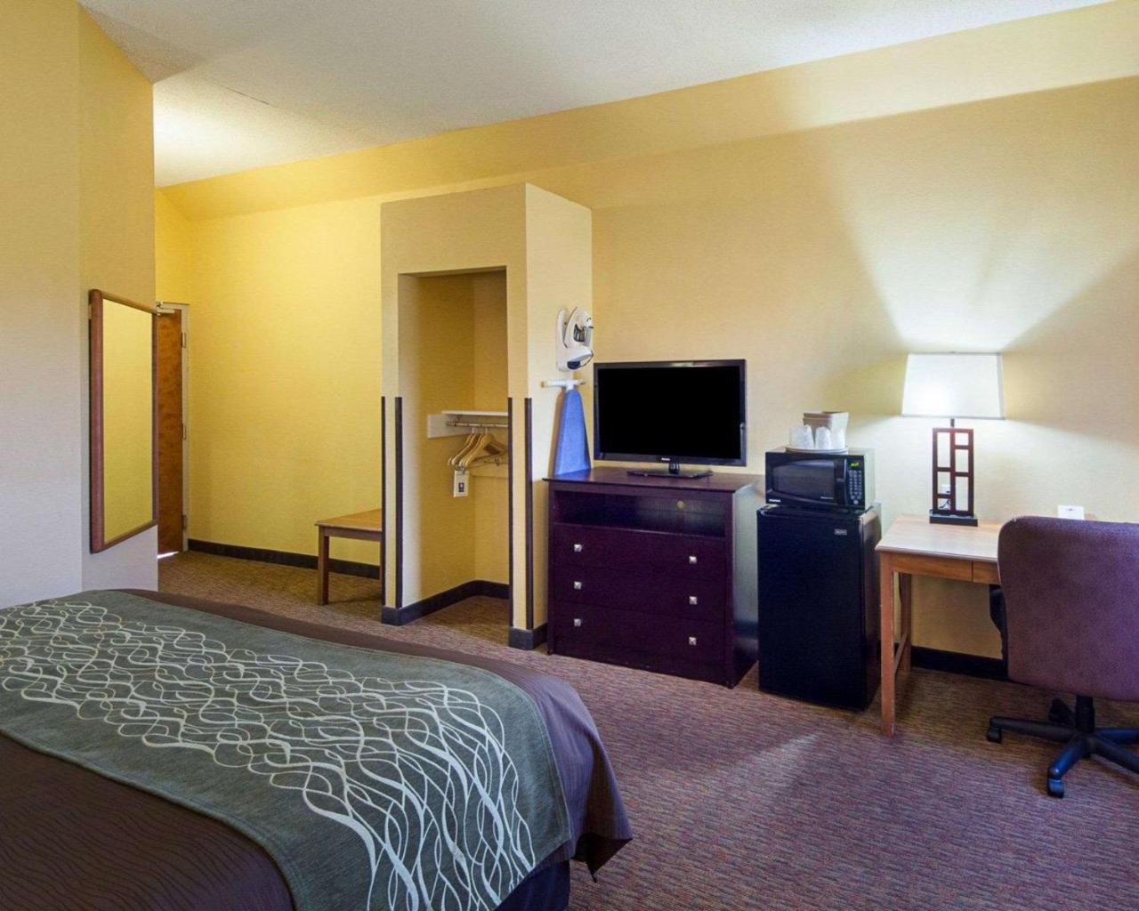 Comfort Inn Near Medical Center Мишен Экстерьер фото